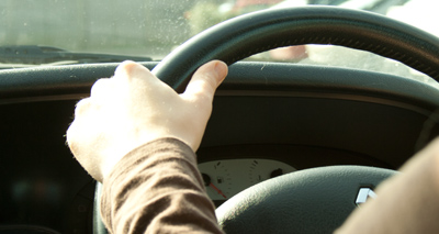 Young drivers 'most likely to take work calls'